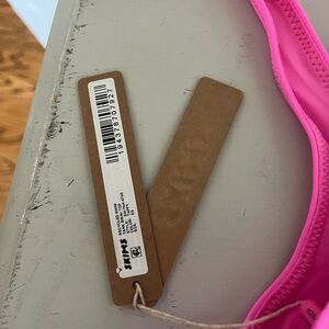 NWT skims sports bra size XS